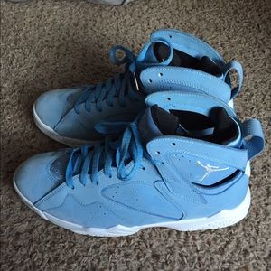 Retro 7’s “Pantone’s”